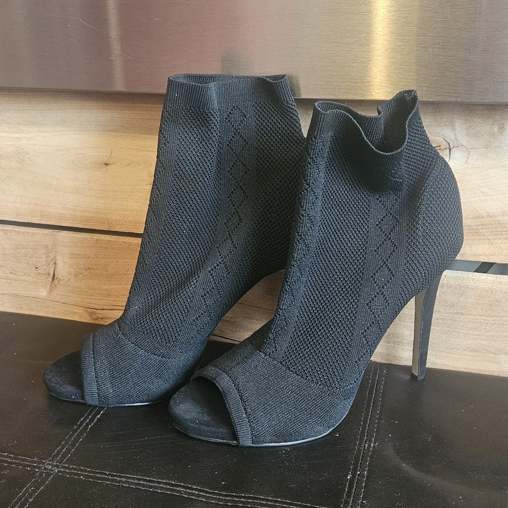 Anna Black Knit Peep Toe Heels